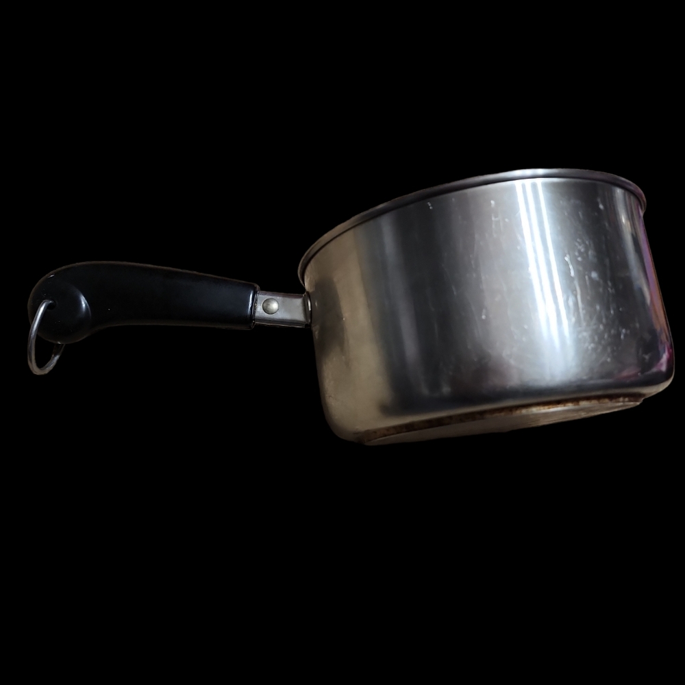 Revereware 95c 1 1/2qt sauce pan